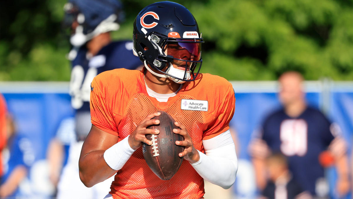 If Bears want Justin Fields to succeed, Packers showed them blueprint – NBC  Sports Chicago