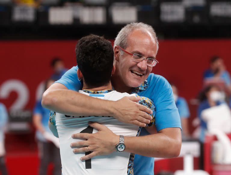 Festejos del seleccionado olímpico de Voley Argentino luego de la victoria frente a Brasil y la obtención de la medalla de Bronce.