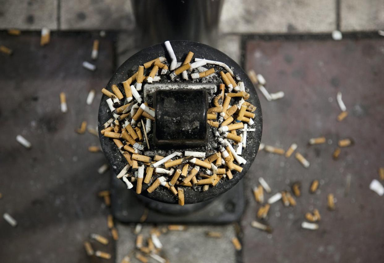 A 95% reduction in the nicotine content of cigars and cigarettes would make these tobacco products largely nonaddictive. <a href="https://www.gettyimages.com.mx/detail/foto/cigarette-butts-overflowing-outdoor-ashtray-imagen-libre-de-derechos/520644430?adppopup=true" rel="nofollow noopener" target="_blank" data-ylk="slk:Robert Recker/The Image Bank via Getty Images;elm:context_link;itc:0;sec:content-canvas" class="link ">Robert Recker/The Image Bank via Getty Images</a>