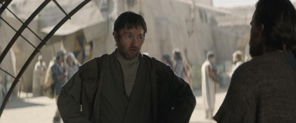 Owen Lars (Joel Edgerton), left, and Obi-Wan Kenobi in Lucasfilm's "Obi-wan Kenobi."