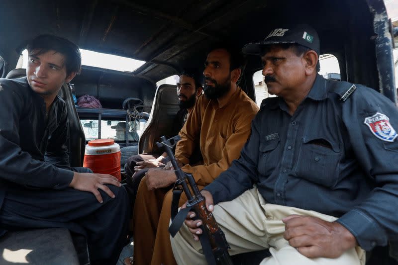 Pakistan gave last warning to undocumented migrants to leave, in Karachi