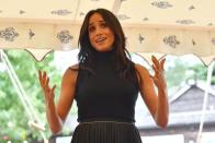 <p>Meghan revealed to <em><a href="http://thechalkboardmag.com/living-well-with-meghan-markle-of-the-tig#sl=2" rel="nofollow noopener" target="_blank" data-ylk="slk:The Chalkboard;elm:context_link;itc:0;sec:content-canvas" class="link ">The Chalkboard</a></em> in 2015 that her daily breakfast at the time consisted of a Clean Cleanse vanilla shake with blueberries or an acai bowl with fresh berries and Manuka honey. She also shared the recipe for her favorite smoothie, which also uses Clean Cleanse vanilla powder.</p><p>The Clean Cleanse powder is part of the <a href="https://www.cleanprogram.com/the-program" rel="nofollow noopener" target="_blank" data-ylk="slk:Clean Program;elm:context_link;itc:0;sec:content-canvas" class="link ">Clean Program</a>, a 21-day “nutritional cleanse” that, according to the program's website, can boost your skin, sleep, digestion, energy, weight loss, and mental clarity.</p>