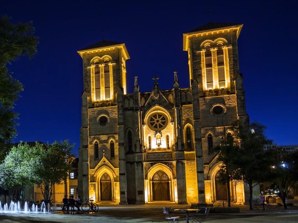 The San Fernando Cathedral in San Antonio, Texas, lit up at night.