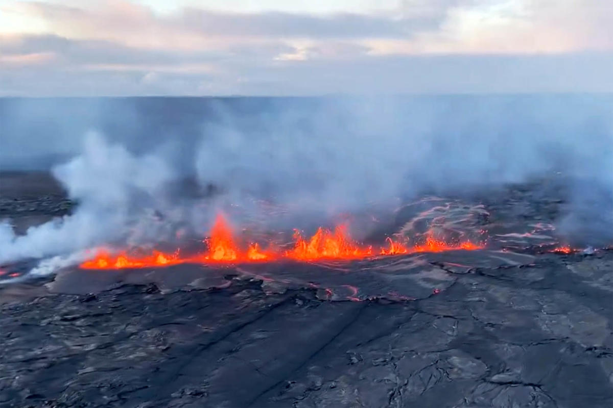 Hawaii's Kīlauea volcano erupts in a remote area, causes no disruption