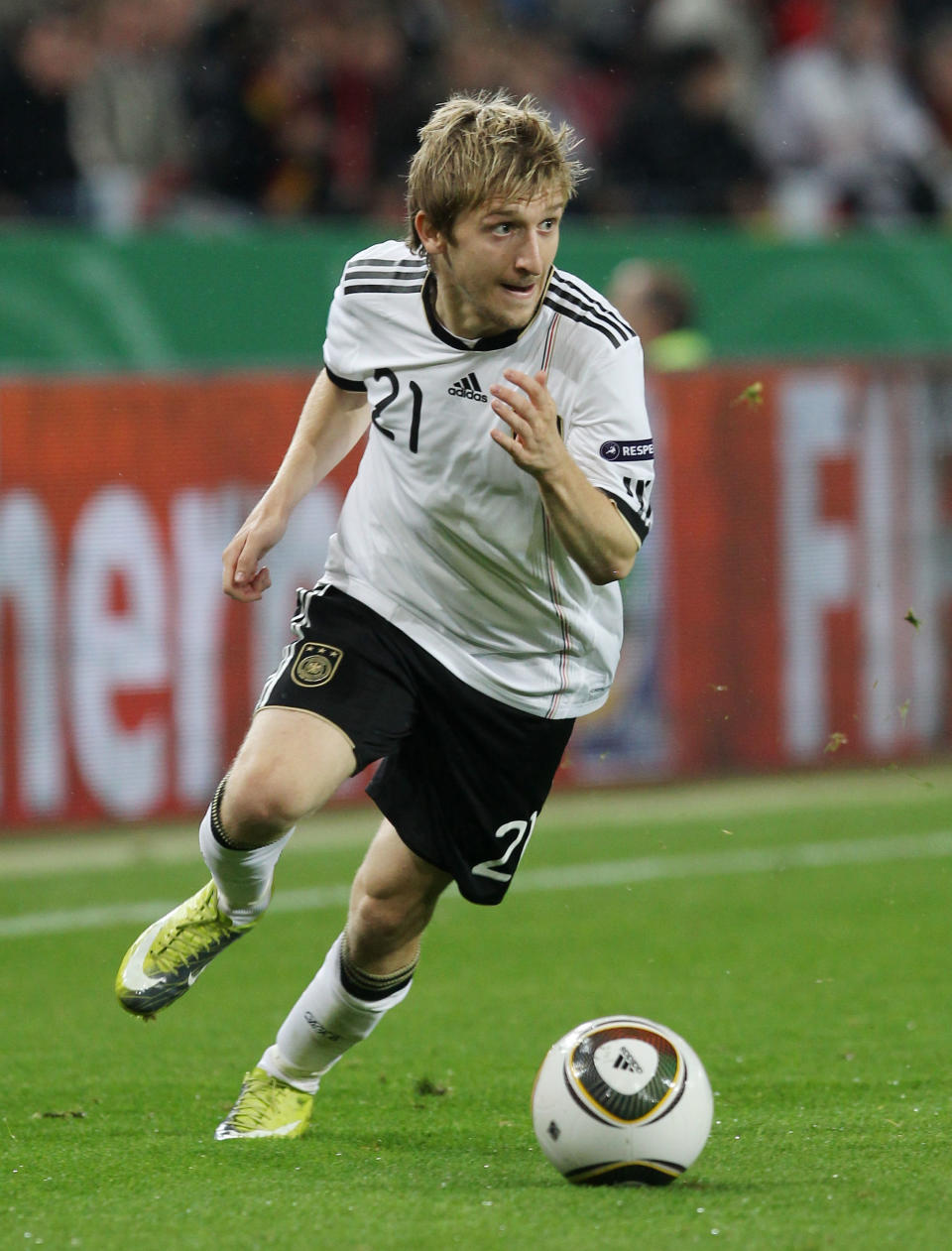 Bei Weder Bremen gelang Marko Marin auch der Sprung in die Nationalmannschaft, für die er 16-Mal den Bundesadler auf der Brust trug. Übrigens: In der Türkei wird Marin auf weitere deutsche Spieler treffen, die bereits für die DFB-Elf aufliefen. Im Sommer wechselten auch Lukas Podolski, Mario Gomez und Andreas Beck in die immer attraktiver werdende Süper Lig. (Bild-Copyright: Getty Images)