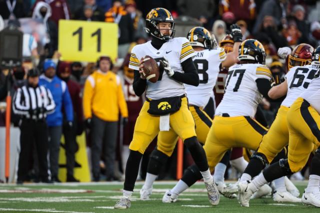 Iowa LB Jack Campbell Awarded NFF's 33rd William V. Campbell