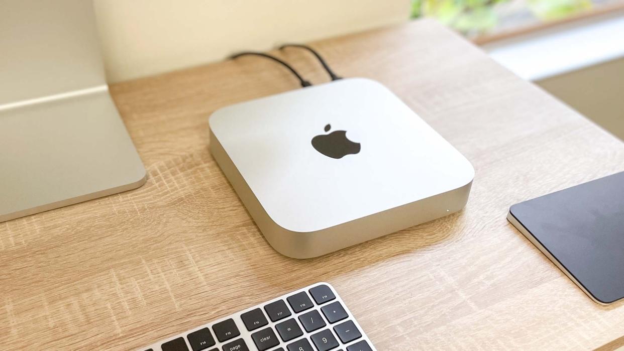  Mac mini M2 with Apple Magic Trackpad. 