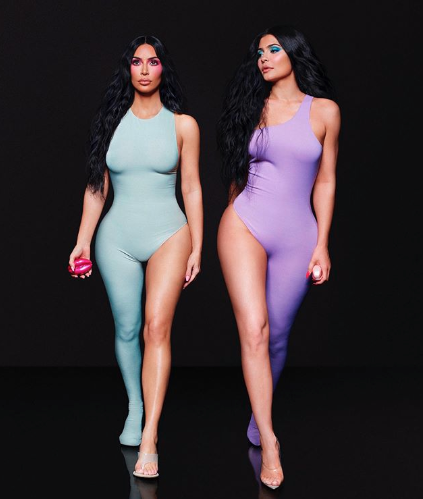 Kim Kardashian photoshop fail gives her six toes in perfume campaign