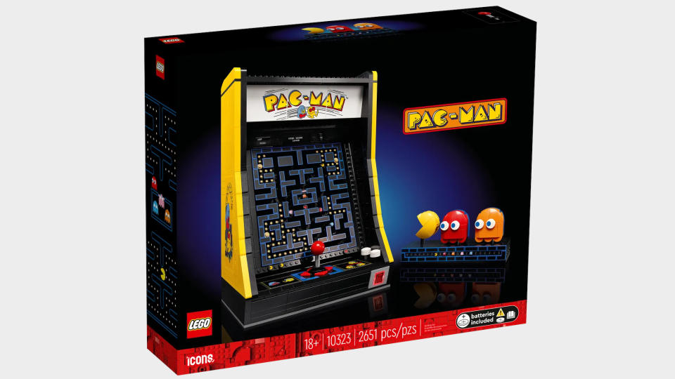 Lego Pac-Man Arcade set on a plain background