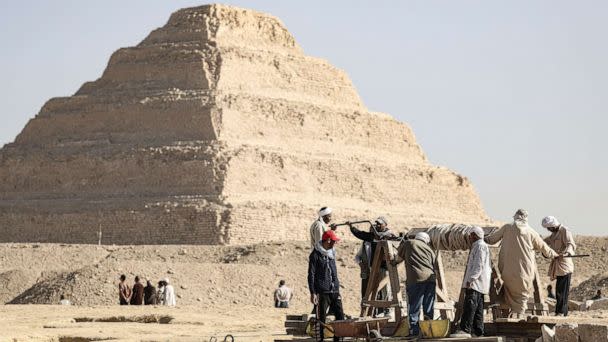 PHOTO: Egyptian antiquities workers dig at the site of the Step Pyramid of Djoser, Jan. 26, 2023. (Omar Zoheiry/picture-alliance/AP, FILE)