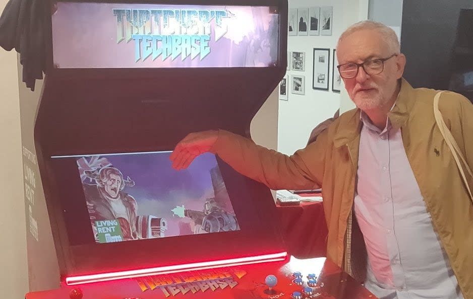 Jeremy Corbyn and the Thatcher’s Techbase game - @letshugbro/Twitter