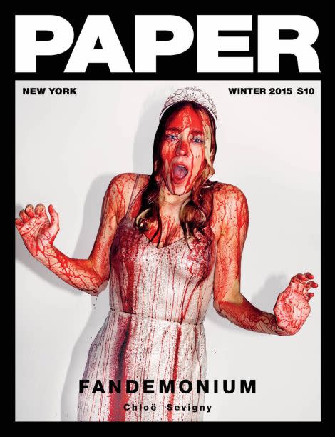 <p>Bei Chloë Sevignys Cover für die #Horror Ausgabe mussten wir zweimal hinsehen. [<i>Bild: Instagram/Paper Magazine</i>]</p>