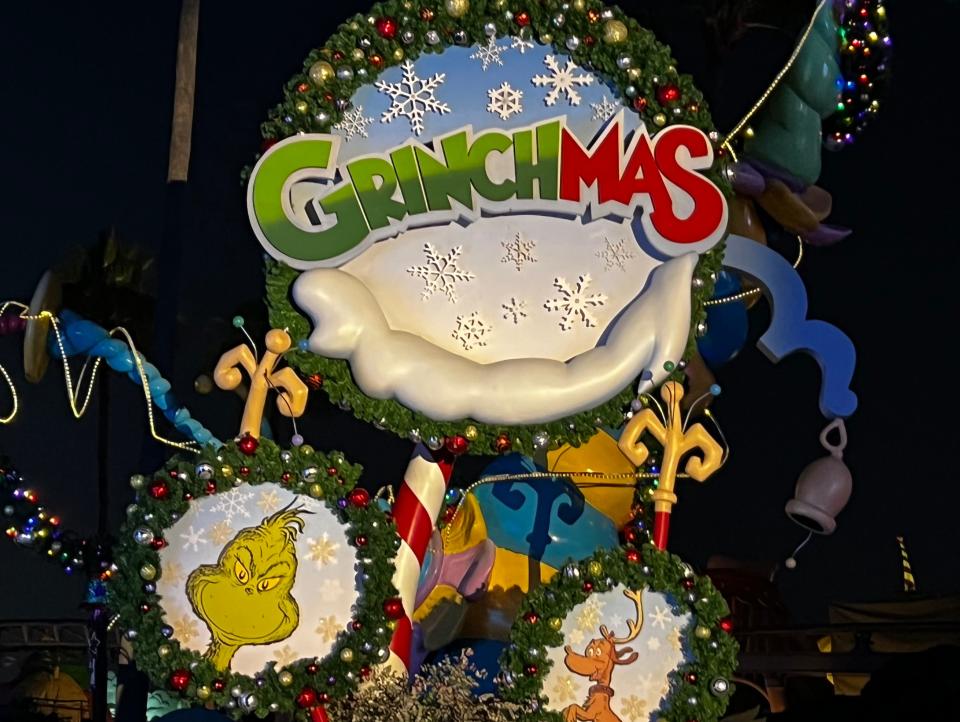 sign for grinchmas at universal orlando for christmas