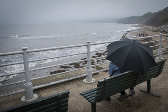 UK weather: Thunderstorms and flash floods this weekend, but heatwave to hit next week