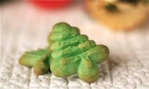<div class="caption-credit"> Photo by: Kelsey Banfield</div><b>Christmas Tree Spritz Cookies <br></b> You need a cookie press and food paste coloring to make these fancy Christmas tree cookies, but it is definitely worth it! These festive little sugar cookies are as fun to make as they are to eat. <br> <a href="http://www.babble.com/best-recipes/15-deliciously-unique-ways-to-make-sugar-cookies/#christmas-tree-spritz-cookies" rel="nofollow noopener" target="_blank" data-ylk="slk:Get the recipe;elm:context_link;itc:0;sec:content-canvas" class="link ">Get the recipe</a> <br>