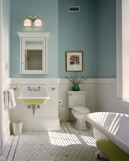 Wyndmoor Residence bathroom