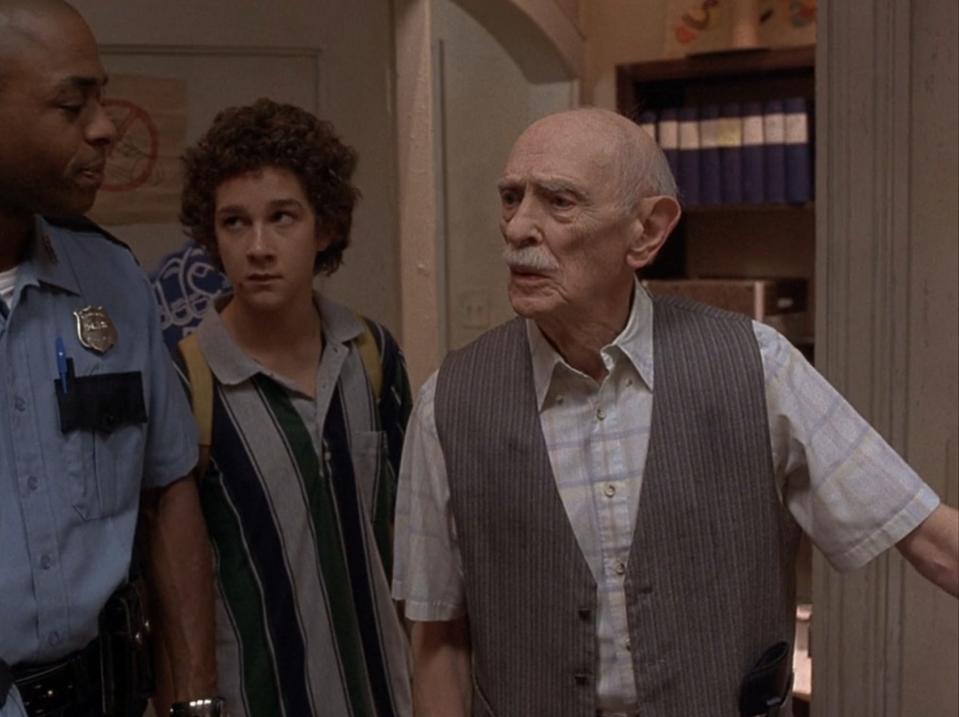 nathan davis playing stanley's grandfather in a scene with stanley and the police in hiles