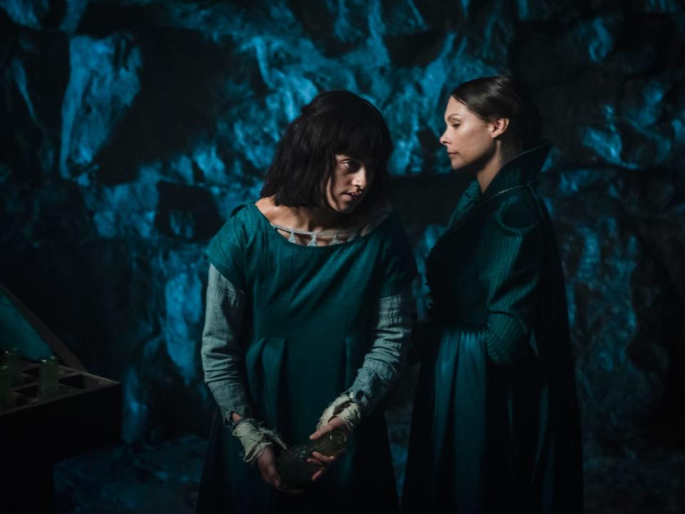 Anya Chalotra and MyAnna Buring as Yennefer and Tissaia in "The Witcher" season one