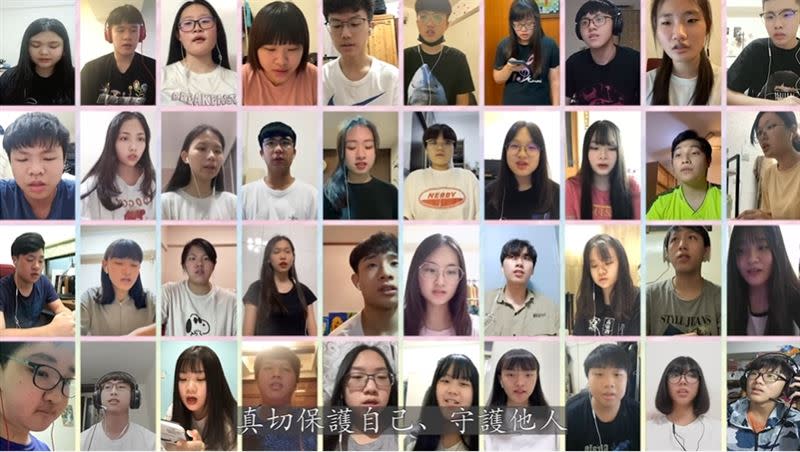 莊敬高職與及人中學攜手超過百人合唱「台灣加油」。（圖／翻攝自台灣加油影片）
