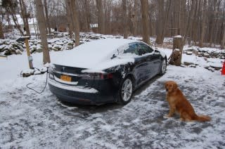 2013 Tesla Model S in winter, Hudson Valley, NY [photo: David Noland]