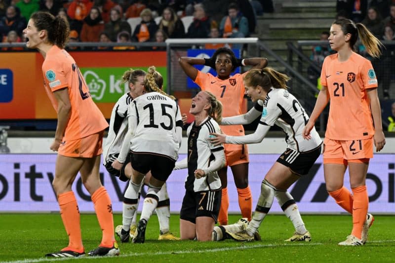 Germany's Lea Schueller (C) celebrates scoring her side's second goal with teammates during the UEFA Women's Nations League A play-off round soccer match for 3rd place between Netherlands and Germany Abe Lenstra Stadium. Federico Gambarini/dpa
