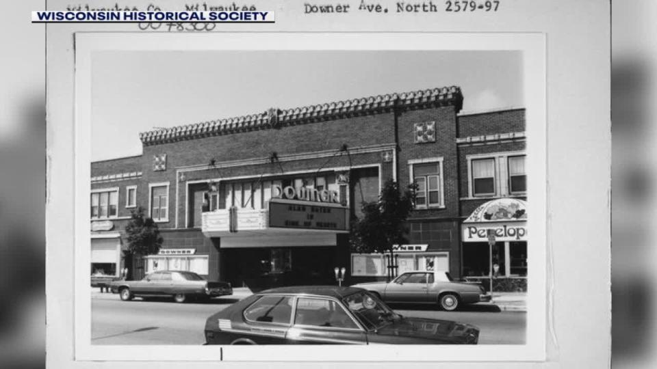 <div>Downer Theatre, Milwaukee (Wisconsin Historical Society)</div>