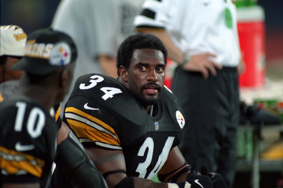 PITTSBURGH - AUGUST 11: Fullback Tim Lester #34 of the Pittsburgh Steelers on the sideline during a preseason game against the Philadelphia Eagles at Three Rivers Stadium on August 11, 1997 in Pittsburgh, Pennsylvania.  (Photo by George Gojkovich/Getty Images)