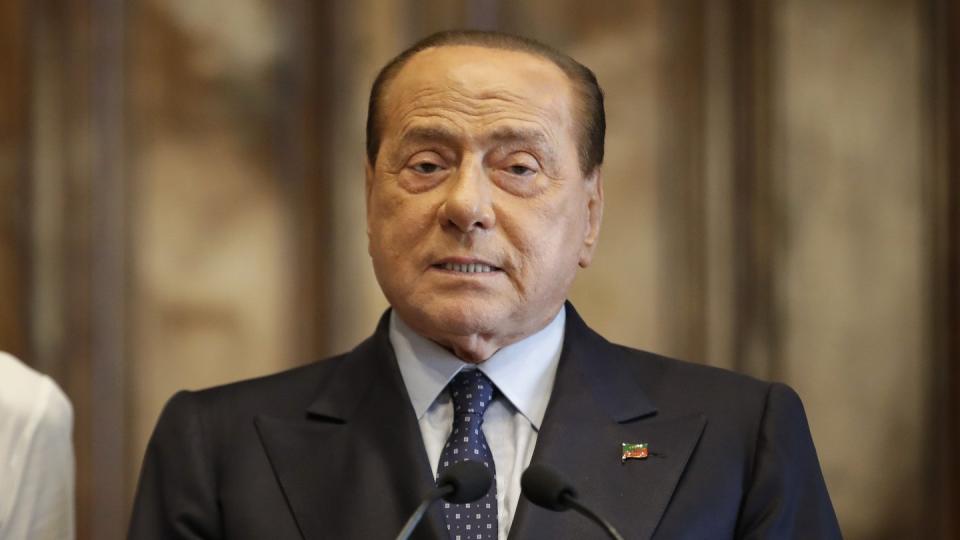 Silvio Berlusconi ist positiv auf das Coronavirus getestet worden.