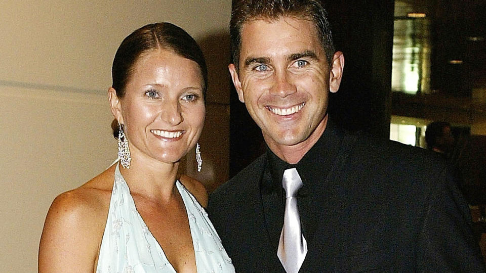 Justin Langer and wife Sue at the Allan Border Medal in 2004, when he was still playing.  (Photo by Robert Cianflone/Getty Images) 