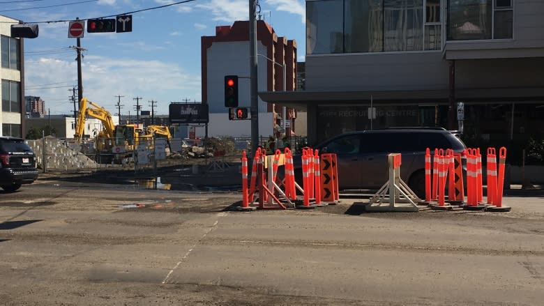 Downtown Edmonton tenant ready to move after months of overnight LRT work