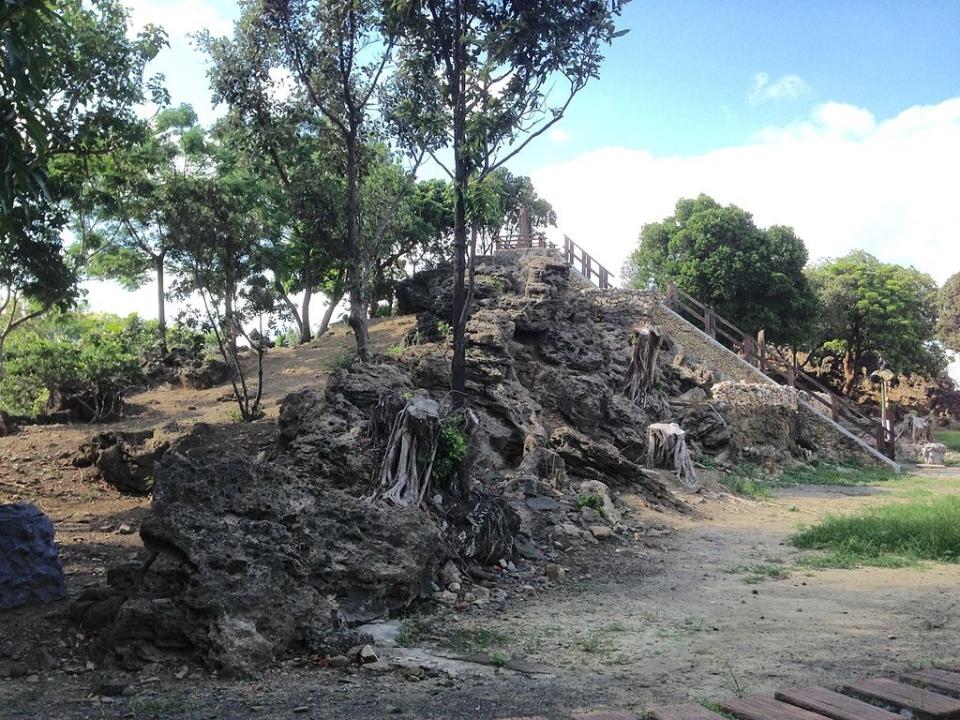 台灣趴趴走／在市區爬珊瑚礁岩？ 恆春石牌公園報你知！