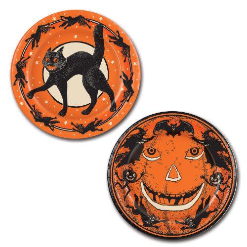 15) Halloween Paper Plates