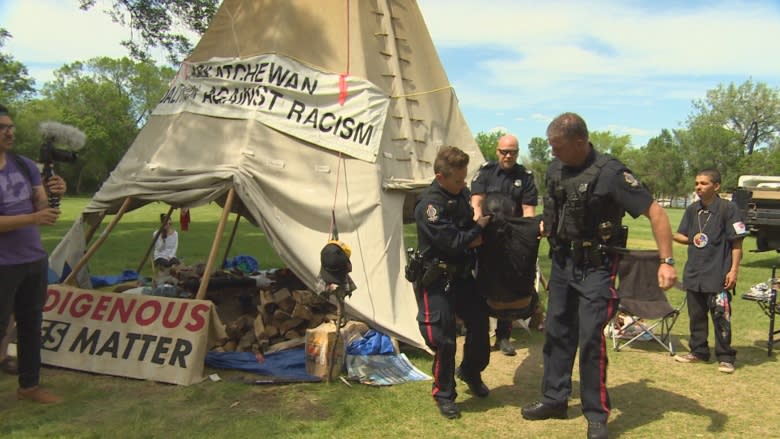 Sask. justice minister says he expects law to be enforced, legislature teepee to come down