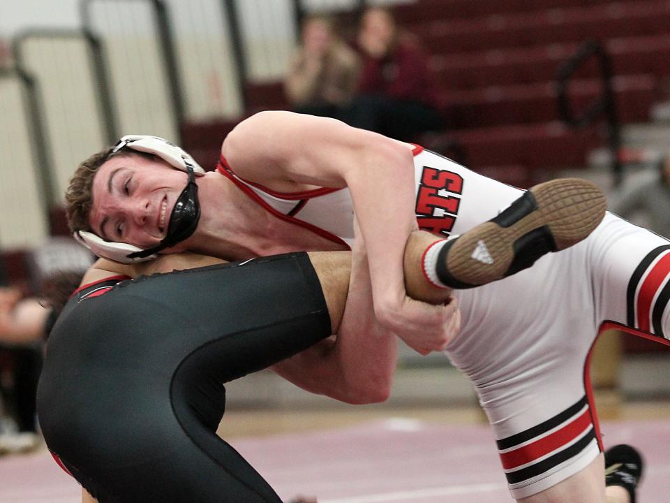 Newark's Calvin Untied pinned Groveport's Joel Melendez at 144 pounds during a matchup at Jimmy Allen Gymnasium on Thursday, Feb. 9, 2023.