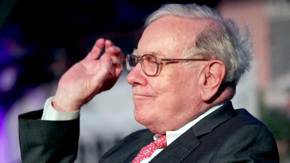 Las acciones de dividendo de Buffett aumentaron sus cupones otra vez