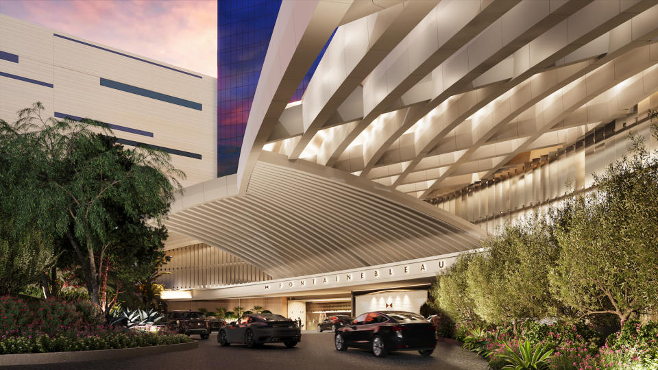 The port cochere at Fontainebleau Las Vegas