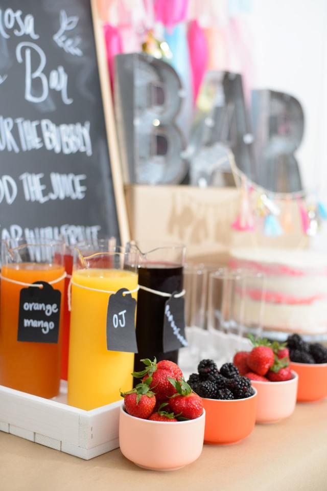 Boozy brunch: fruity mimosa recipe - Urbaine City