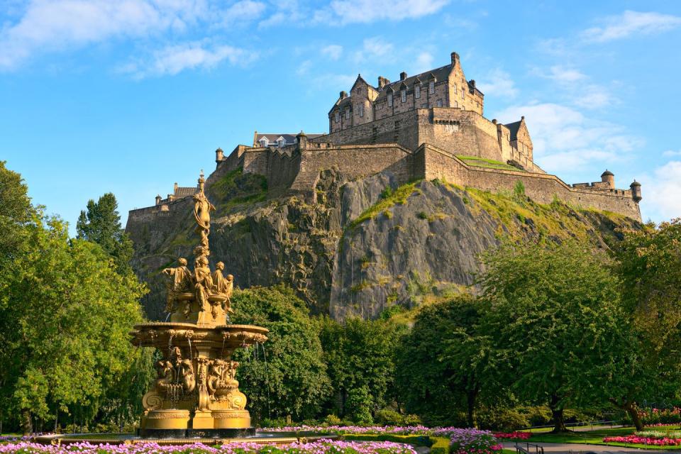 5) Edinburgh