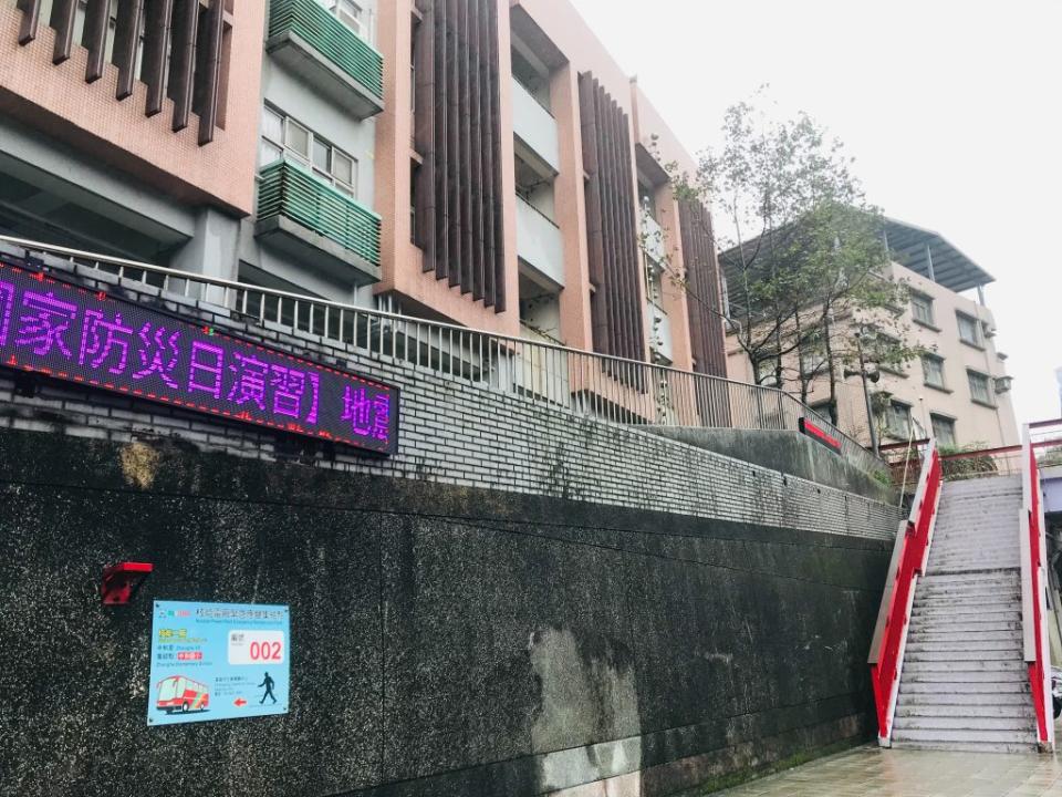 中和國小校地不足，將利用自辦市地重劃學校用地遷校。(記者王慕慈攝)