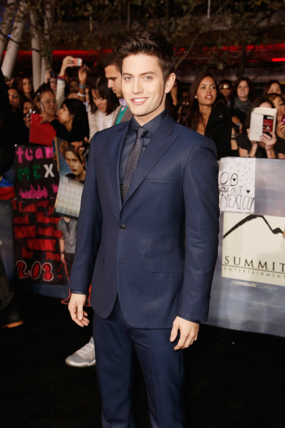 Jackson Rathbone arrives at "The Twilight Saga: Breaking Dawn - Part 2" Los Angeles premiere at Nokia Theatre L.A. Live on November 12, 2012 in Los Angeles, California. (Photo by Jeff Vespa/WireImage)