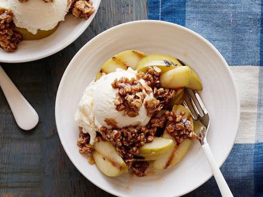 Apple Crumble with Vanilla Ice Cream