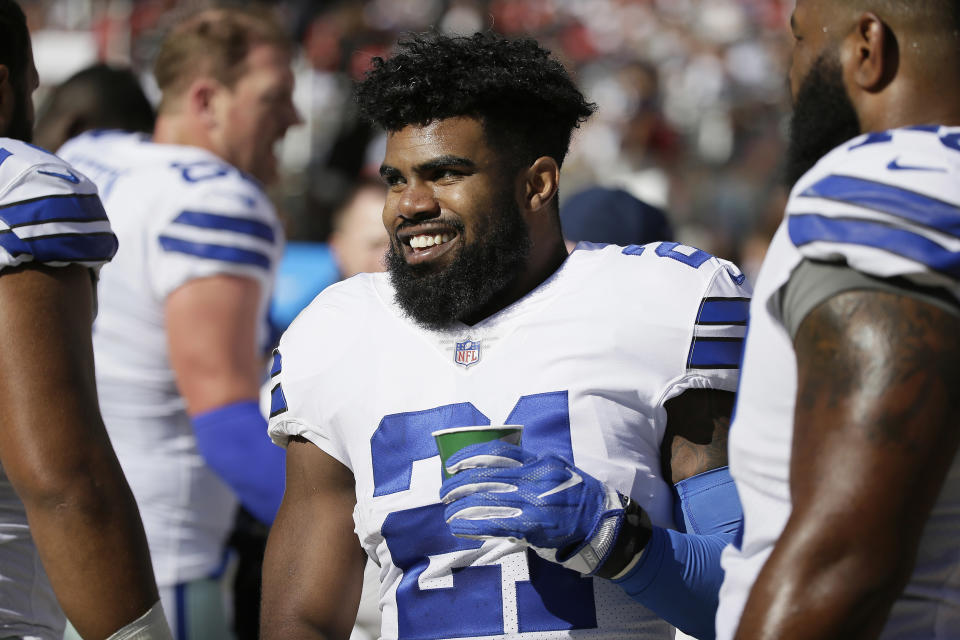 Dallas Cowboys running back Ezekiel Elliott had more than 200 total yards in a win over the 49ers. (AP)