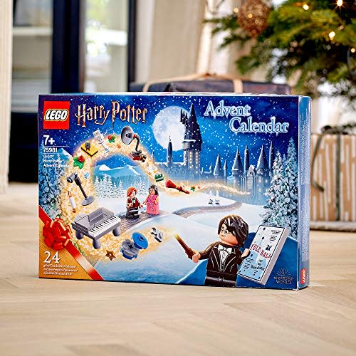 LEGO Harry Potter Advent Calendar 75981, Collectible Toys from The Hogwarts Yule Ball, Harry Potter and The Goblet of Fire and More, Great Christmas or Birthday Calendar Gift, New 2020 (335 Pieces) (Amazon / Amazon)