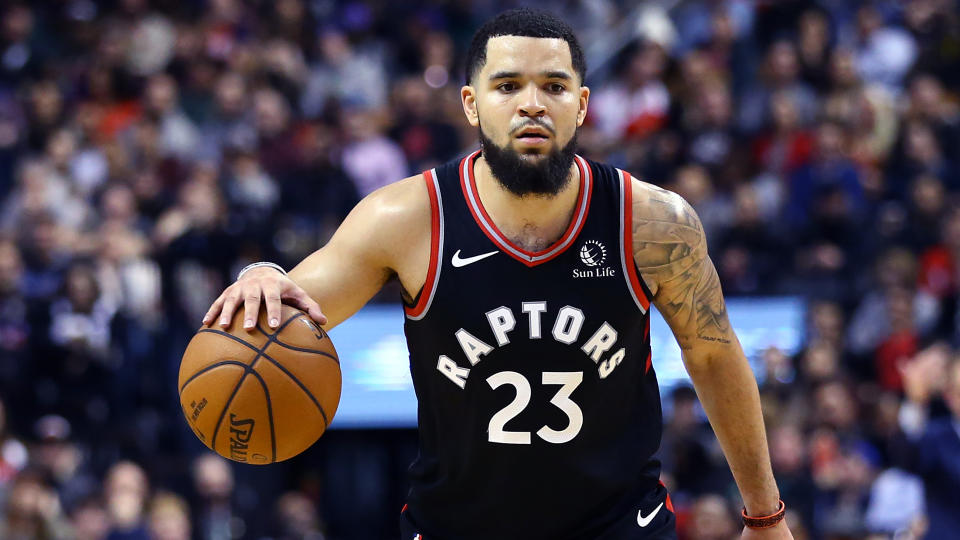 Toronto Raptors guard Fred VanVleet left Sunday's game against the Philadelphia 76ers immediately with a right knee contusion. (Vaughn Ridley/Getty Images)