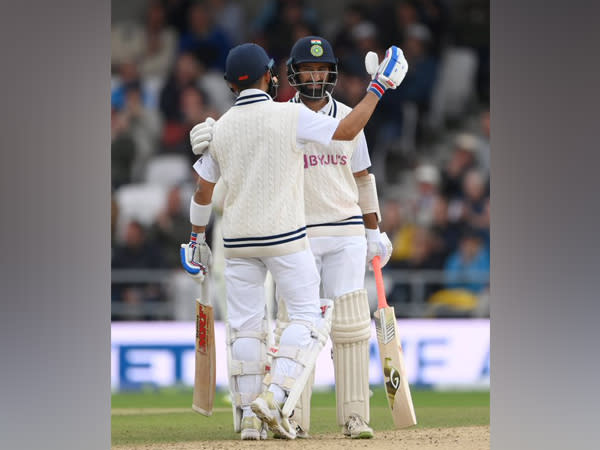 Kohli and Pujara (Photo/ BCCI Twitter)