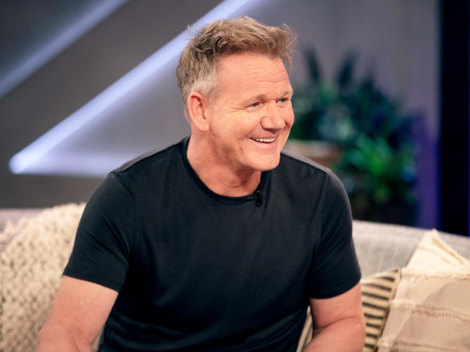 gordon ramsay on the kelly clarkson show in november 2021