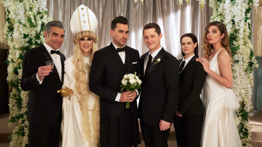 The cast of Schitt's Creek in a still from the series finale