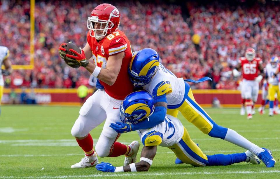 Kansas City Chiefs tight end Travis Kelce (87) scores a touchdown against the Los Angeles Rams during an NFL football game at Arrowhead Stadium on Sunday, Nov. 27, 2022 in Kansas City.