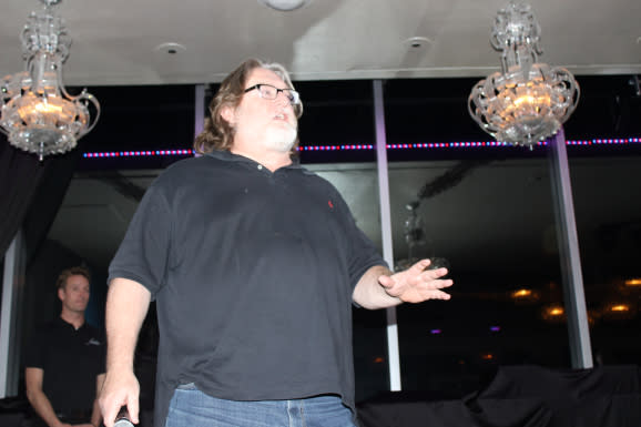 Gabe Newell formally announced 14 Steam Machine partners as an alternative to game consoles in the living room #CES2014