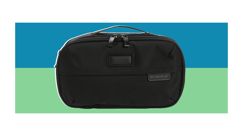 Choose this expandable bag from Briggs &amp; Riley.
